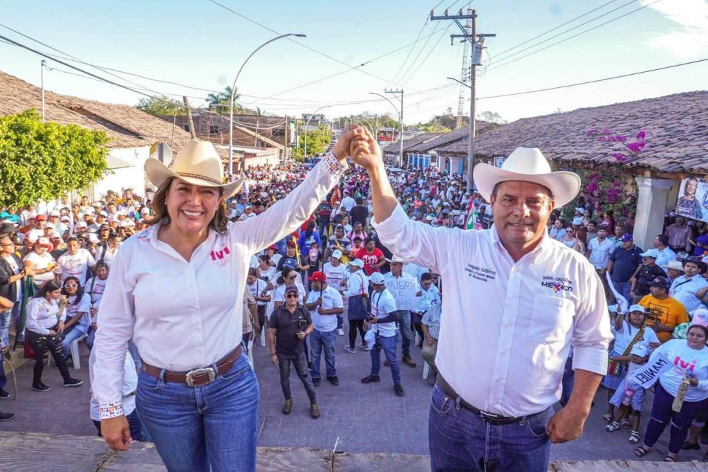Ivideliza se compromete con el Desarrollo Municipal en gira de campaña por Santiago y Rosamorada