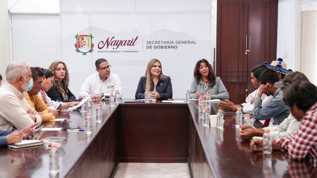 Gobierno de Nayarit se reúne con autoridades comunales de Santa Rosa, municipio Del Nayar