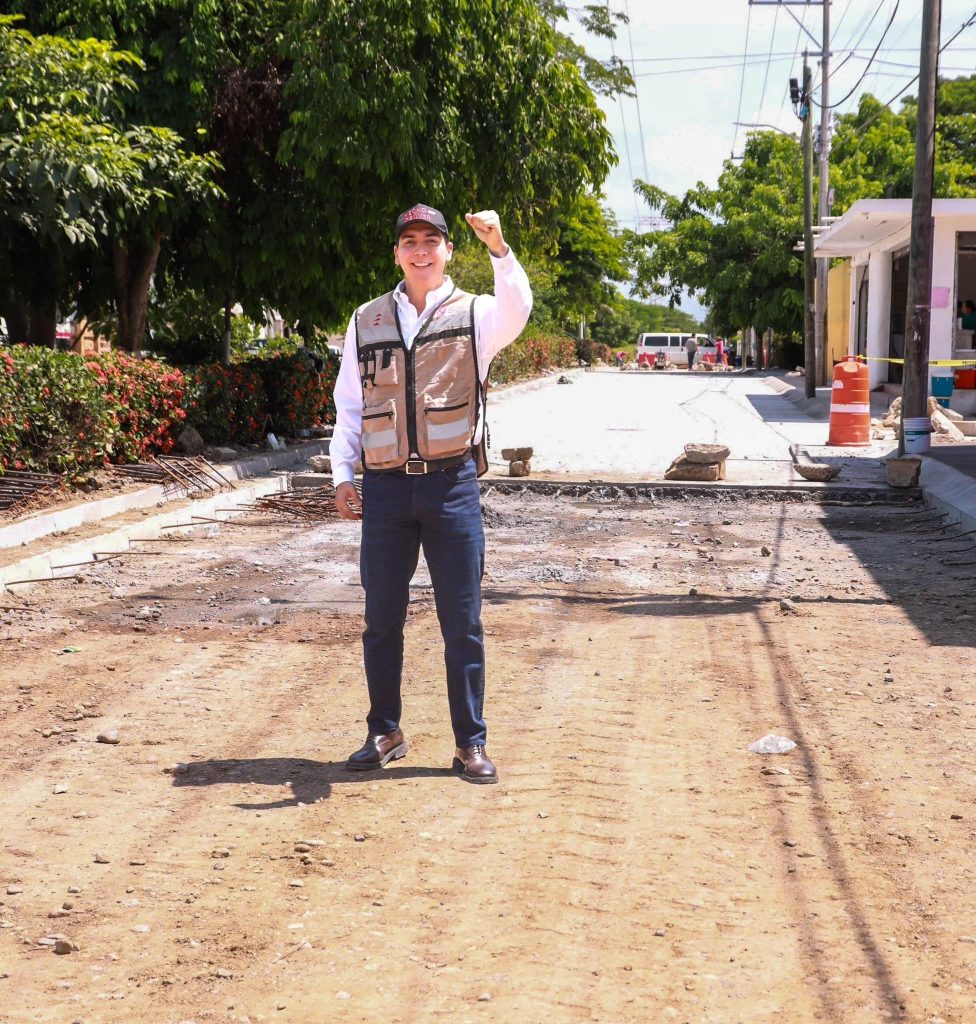 AVANZA CONSTRUCCIÓN DE LA AVENIDA VALLE DE MÉXICO EN VALLE DORADO CON APOYO DEL GOBERNADOR