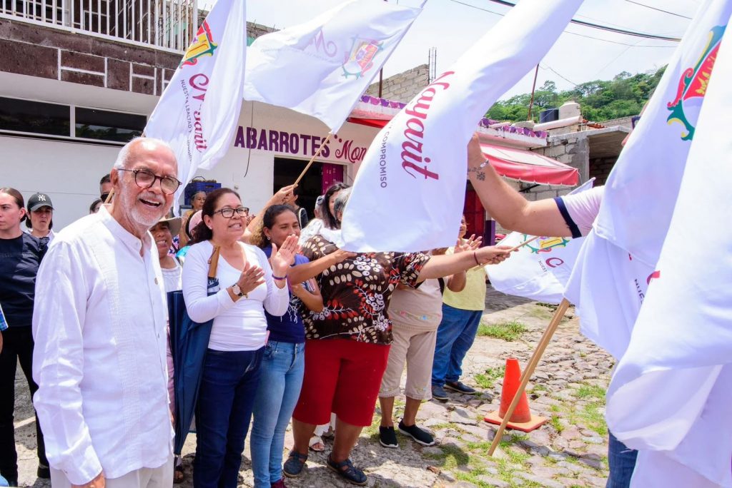 Gobierno de Miguel Ángel Navarro Quintero inicia rehabilitación de vialidad en la colonia Reforma