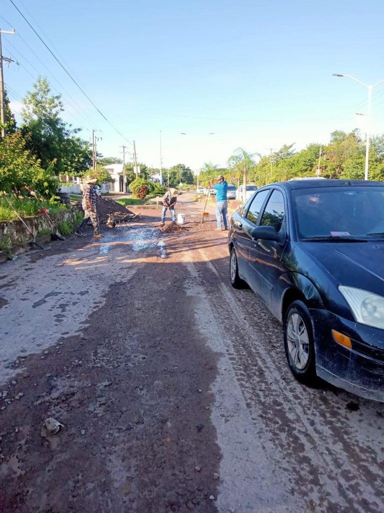Continúan los trabajos de mantenimiento en el Bulevar Juárez de Ruiz