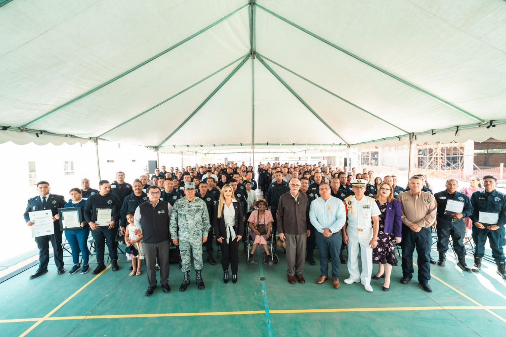 Gobierno del Estado realiza histórica entrega de promoción de grado y reconocimientos al Mérito Policial 2025