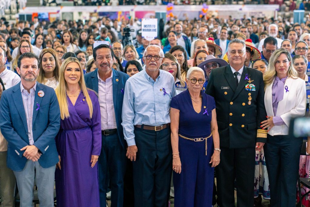 Beatriz Estrada y Miguel Ángel Navarro presentan la Cruzada Estatal Contra la Violencia hacia la Mujer