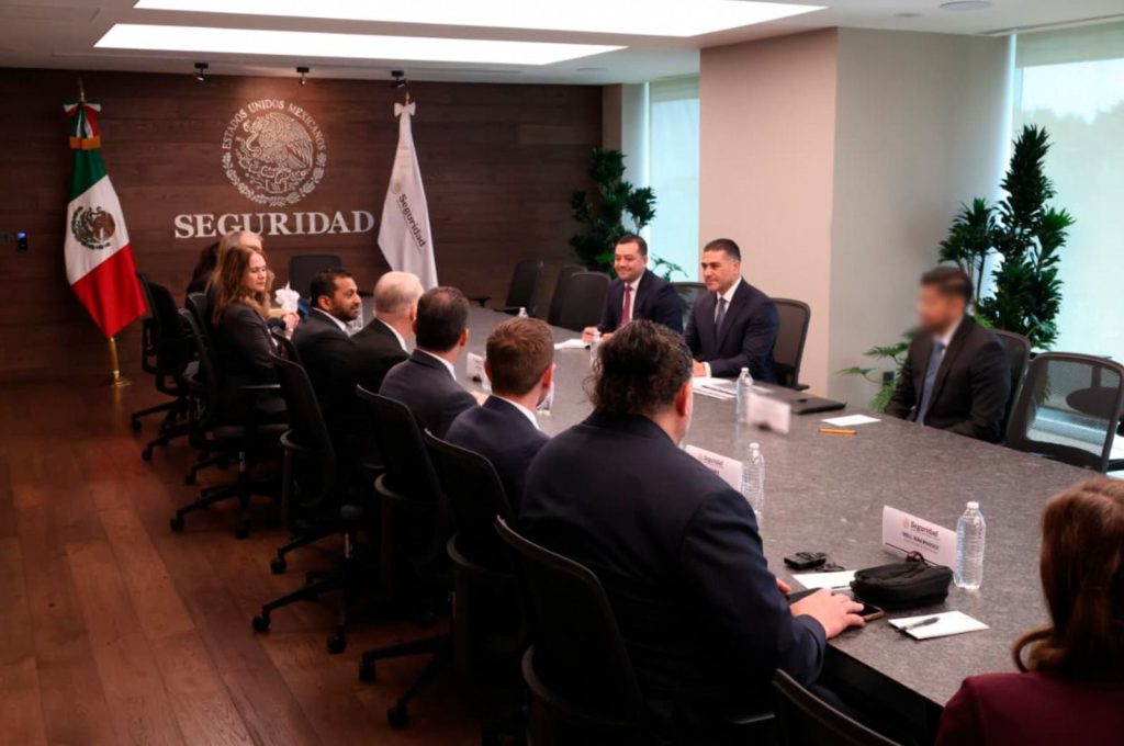 SSPC Y FGR SOSTIENEN REUNIÓN DE ALTO NIVEL CON EL DIRECTOR DEL FBI PARA FORTALECER LA COORDINACIÓN BILATERAL
