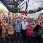 Héctor Santana realiza cinco asambleas informativas en un día en municipios del norte de Nayarit