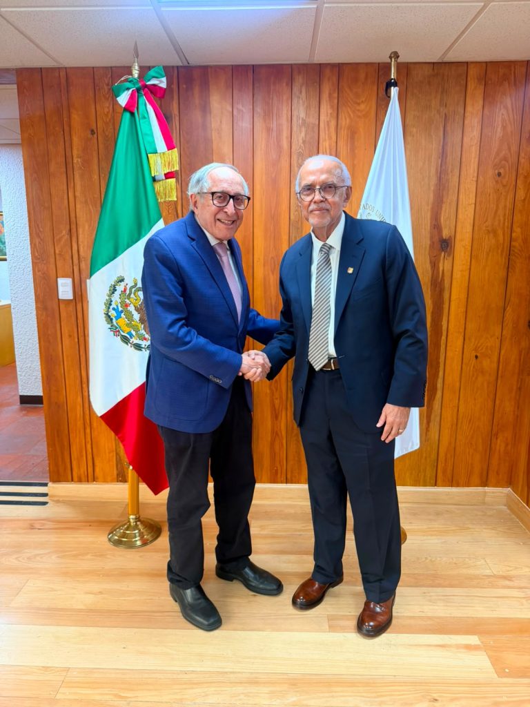Miguel Ángel Navarro acuerda acciones con el Gobierno de México para fortalecer los servicios de salud en Nayarit