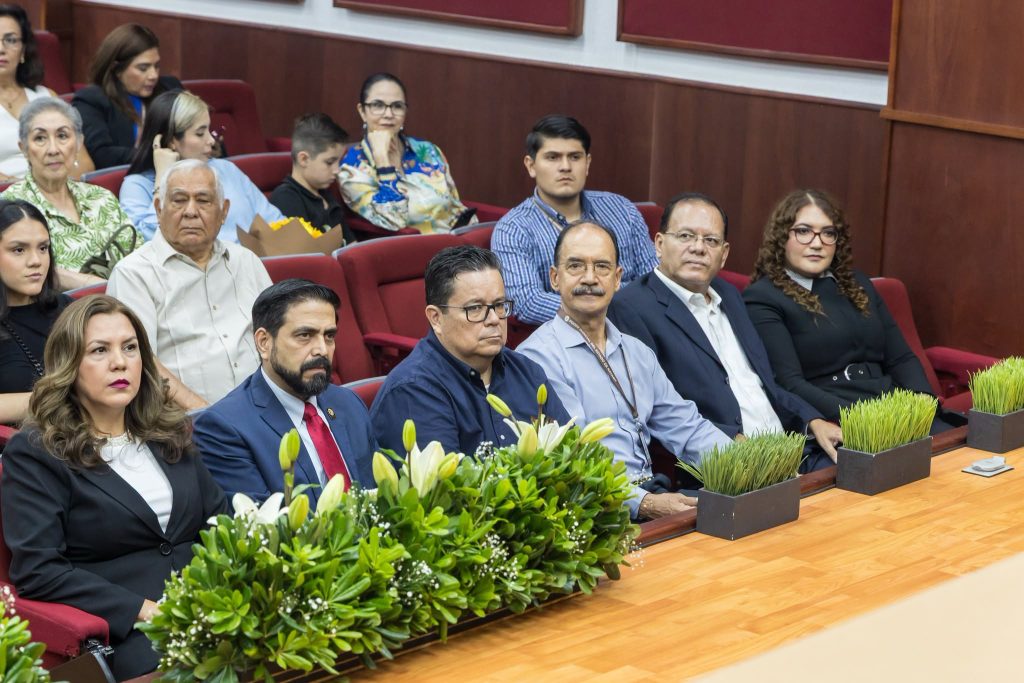 RECONOCE PODER JUDICIAL DE NAYARIT A SERVIDORAS Y SERVIDORES JUDICIALES POR AÑOS DE SERVICIO